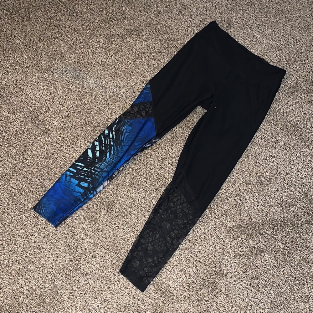 yoga pants